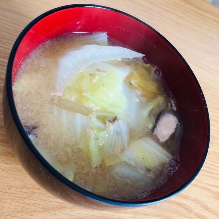 サバ缶味噌汁